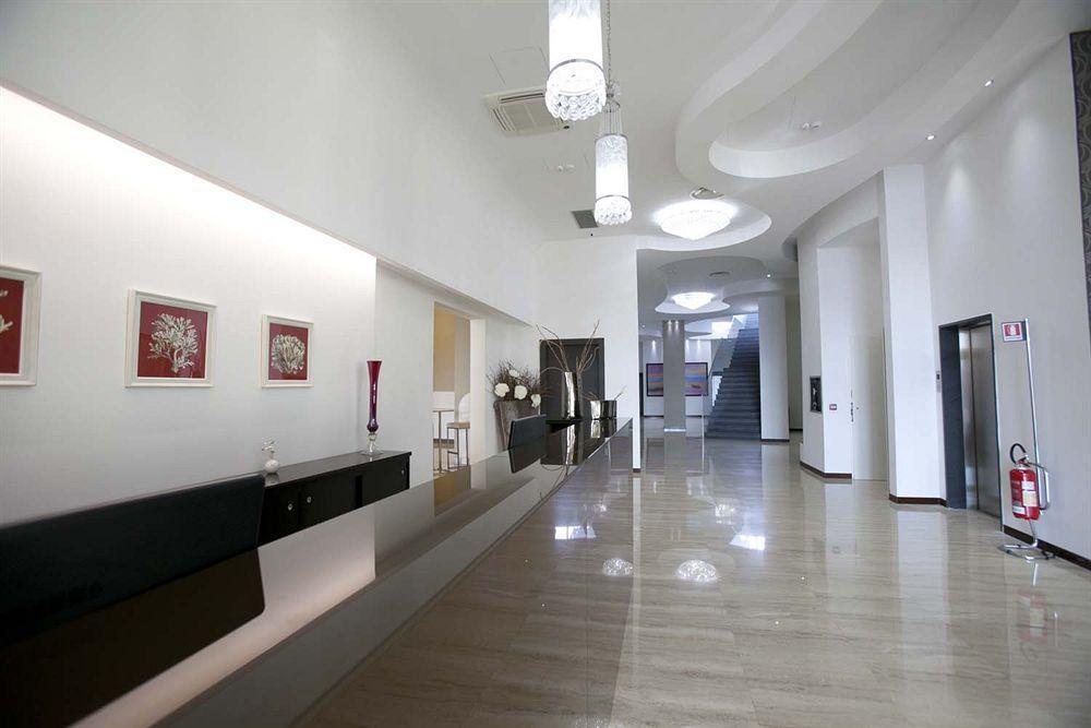 Rolling Hotel Casoria Kültér fotó